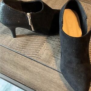 Elegant Black Ankle Boots